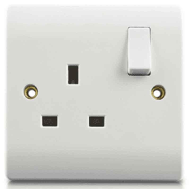 Micron 13A 1 Gang Bakelite White Switch Socket, MME0235