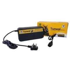 Tunwal 60V 4A Plastic Body EV Charger for Lead Acid Battery