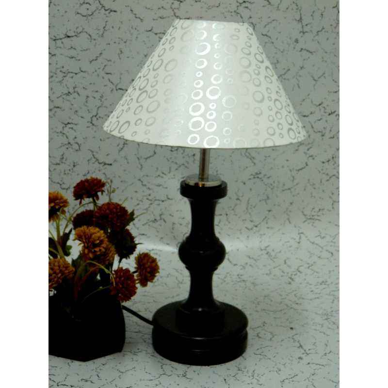 Tucasa Fabulous Wooden Table Lamp with Silver Circle Shade, LG-1055