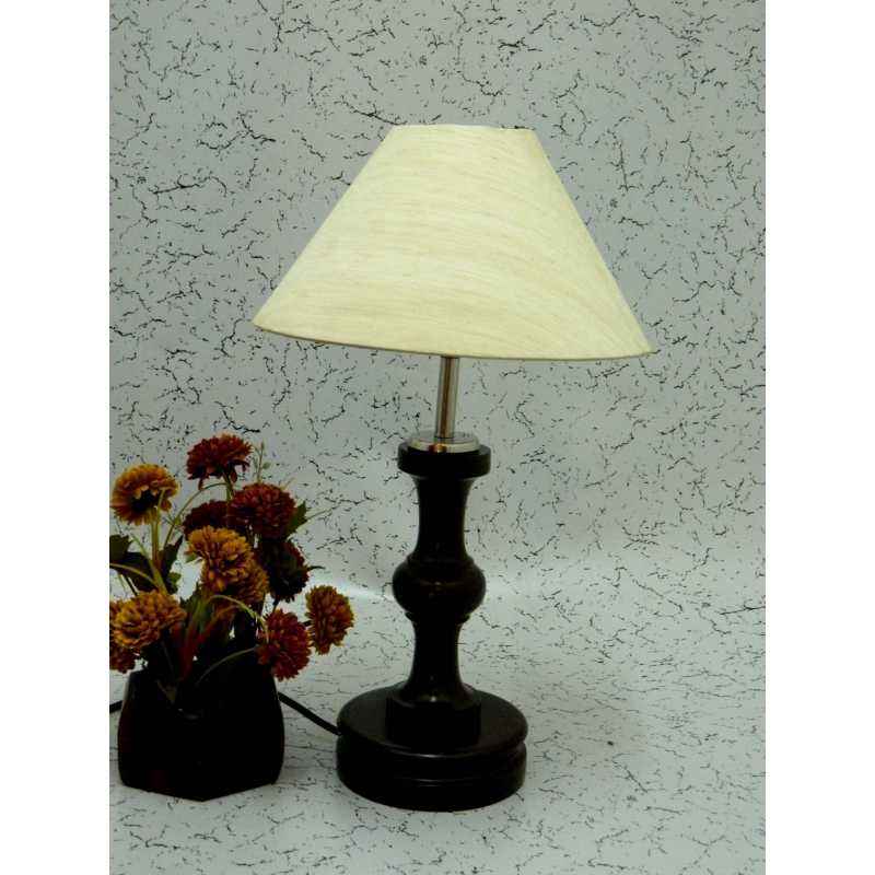 Tucasa Fabulous Wooden Table Lamp with Off White Shade, LG-1045