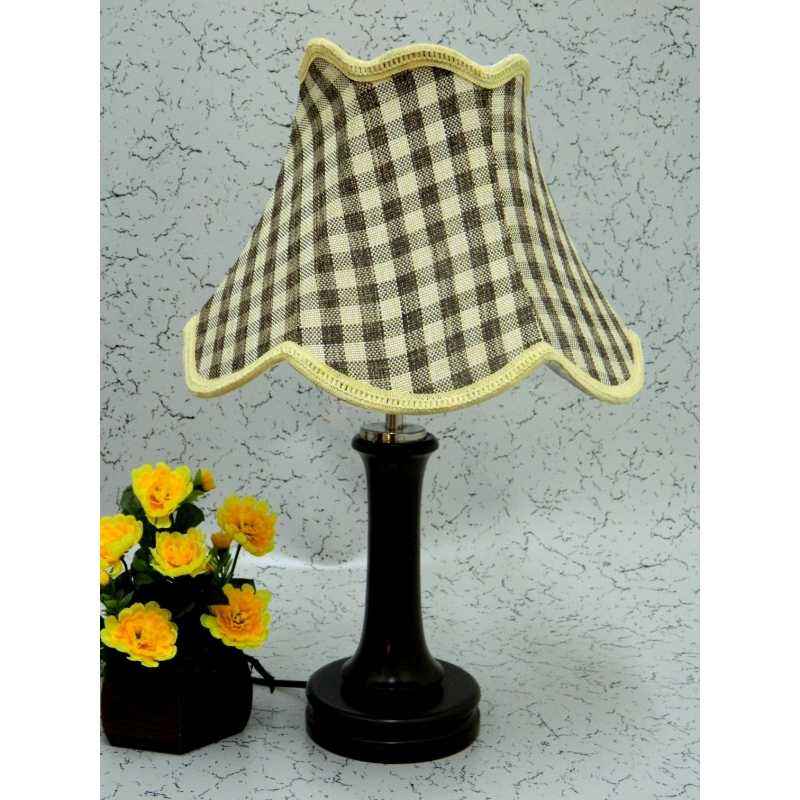 Tucasa Fashionable Wooden Table Lamp with Check Jute Shade, LG-1030