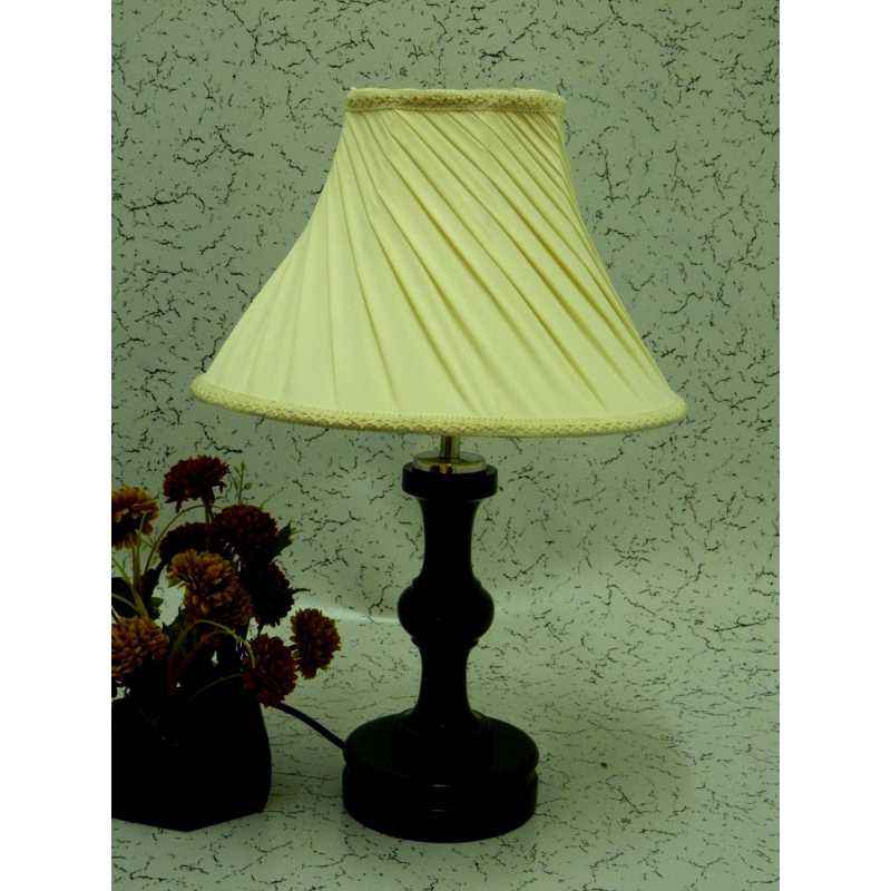 Tucasa Fabulous Wooden Table Lamp, Off White Pleated Shade, LG-1035