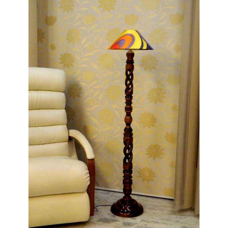 Tucasa Twisted Wooden Floor Lamp with Multi Conical Shade, LG-887