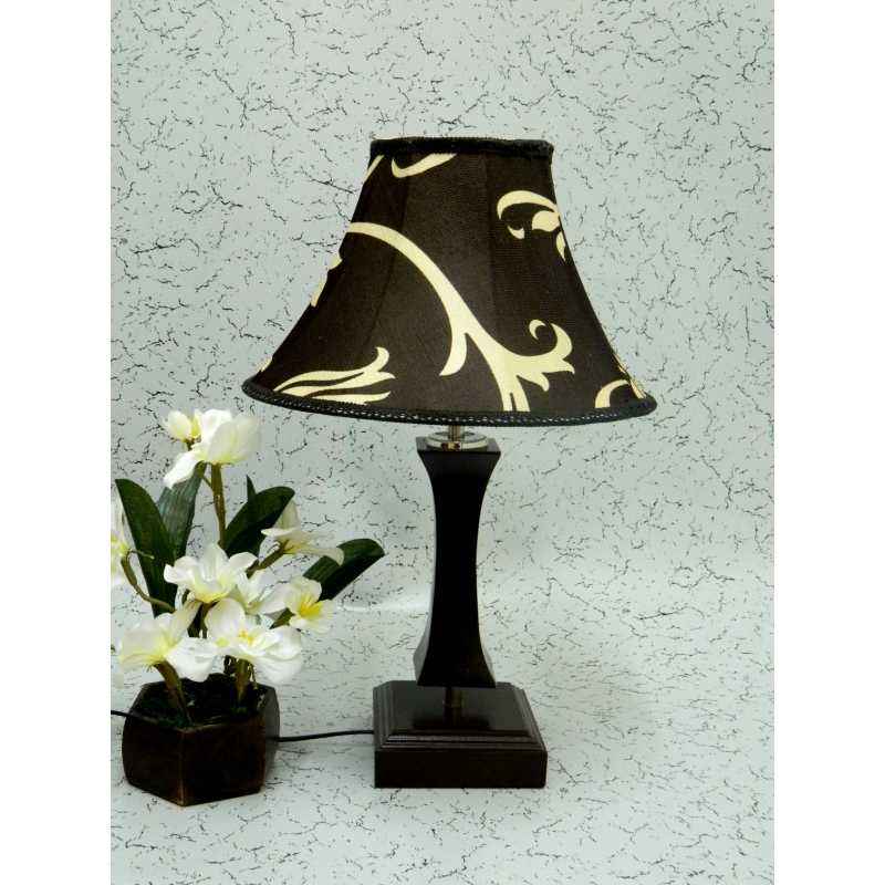 Tucasa Flamingo Wooden Table Lamp with Polysilk Shade, LG-1105