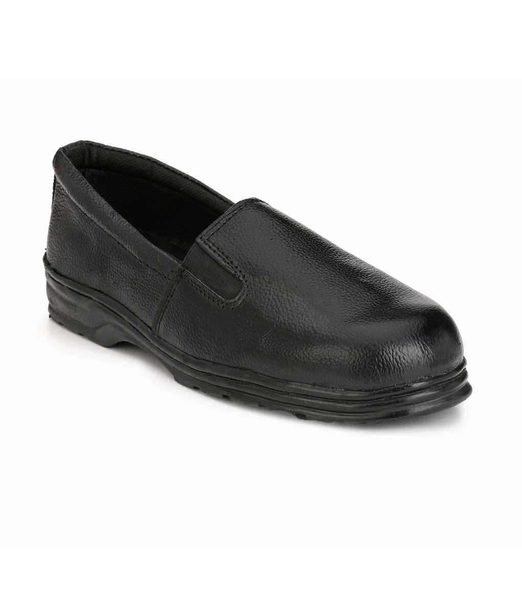 moglix safety shoes
