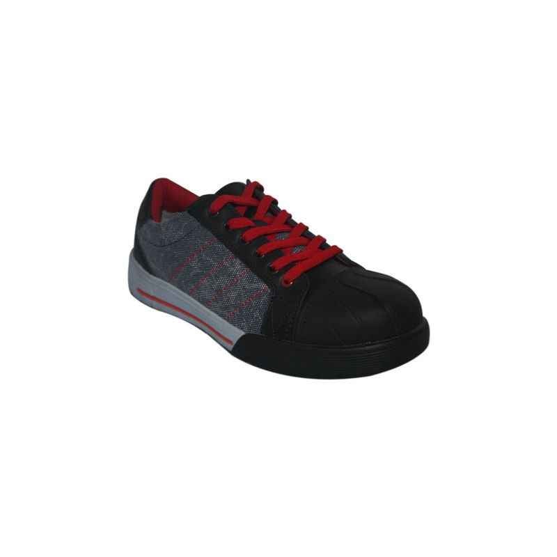 Bata Industrials BICKZ 920 Rubber Nitrile Sole Safety Shoes, Size: 9