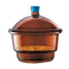 Borosil 200mm Amber Vacuum Desiccator Set with Cover & Porcelain Plate, 3084043