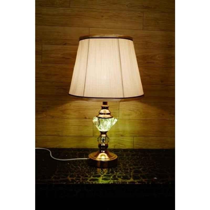 Tucasa Metal Classic Table Lamp with Off White Satin Shade, P8-D
