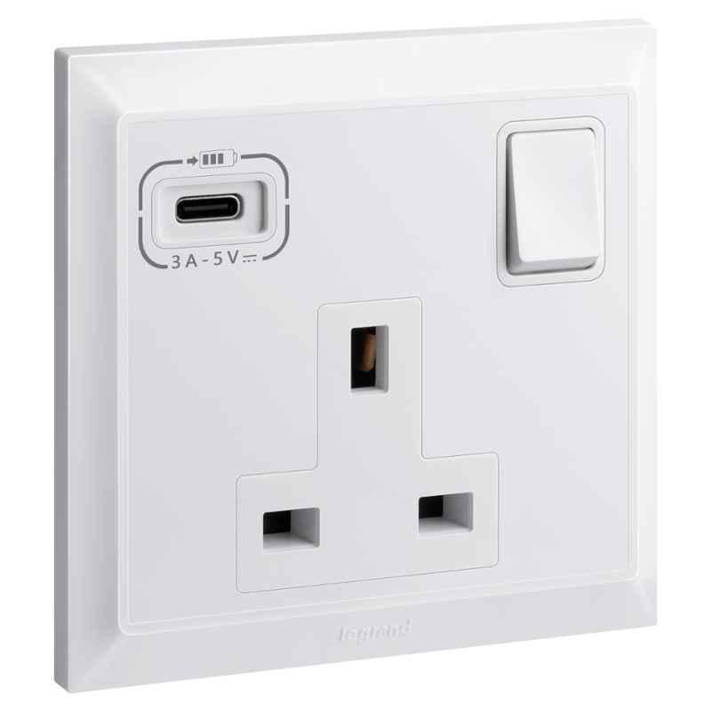 Legrand Belanko-S 13A 250V White Single Pole Switched with USB Type C Chargers, 617666