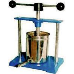 Labpro 270 1L Tincture Press