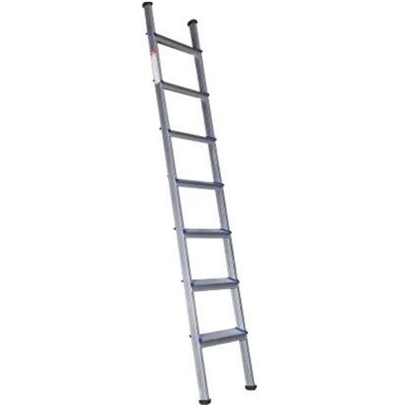 Brancley 7 outlet step ladder