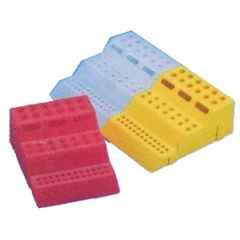 Tarsons Polypropylene 3 Step Interlocking Micro Tube Rack, 250080