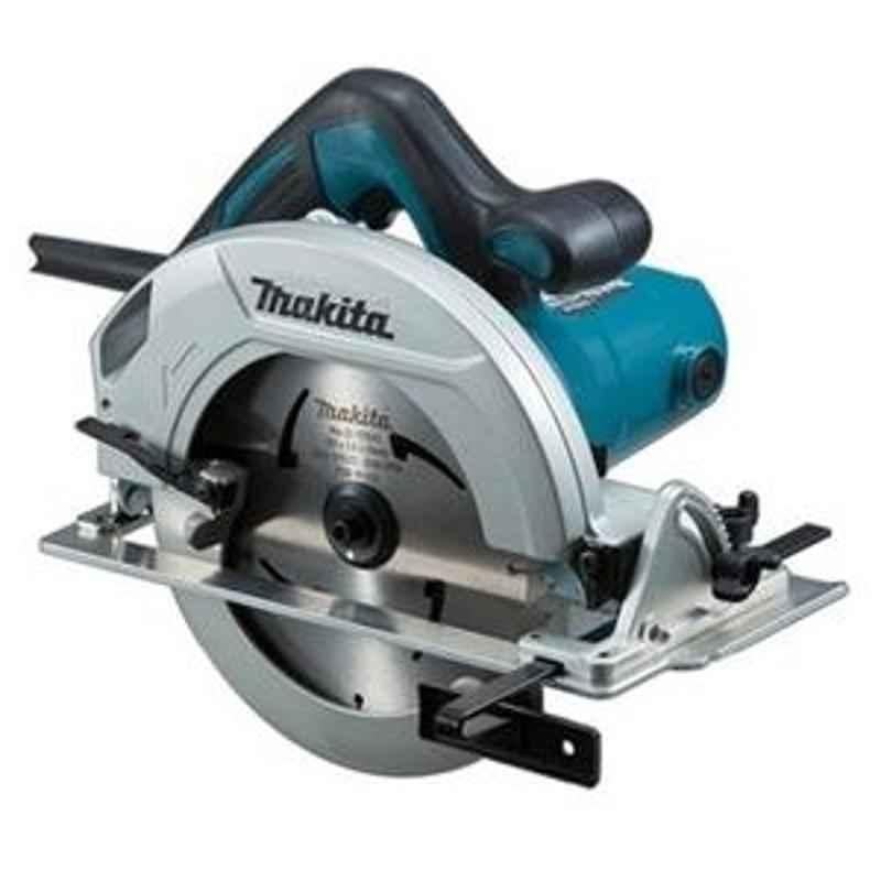 Power outlet circular saw